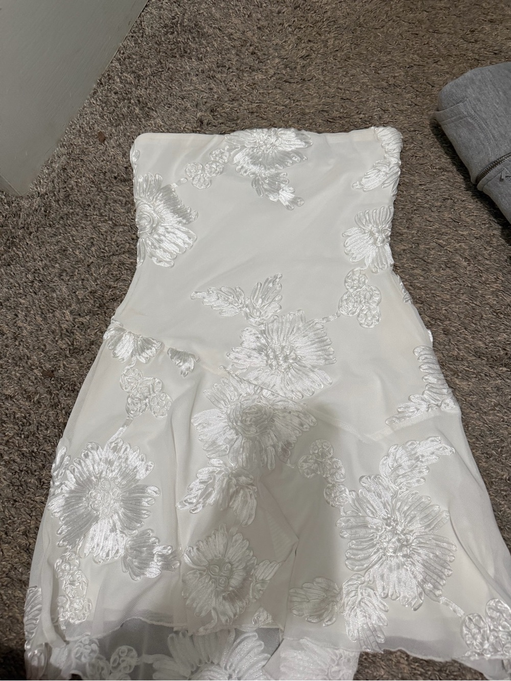 Princess Polly White Floral Appliqué Strapless Kids Dress